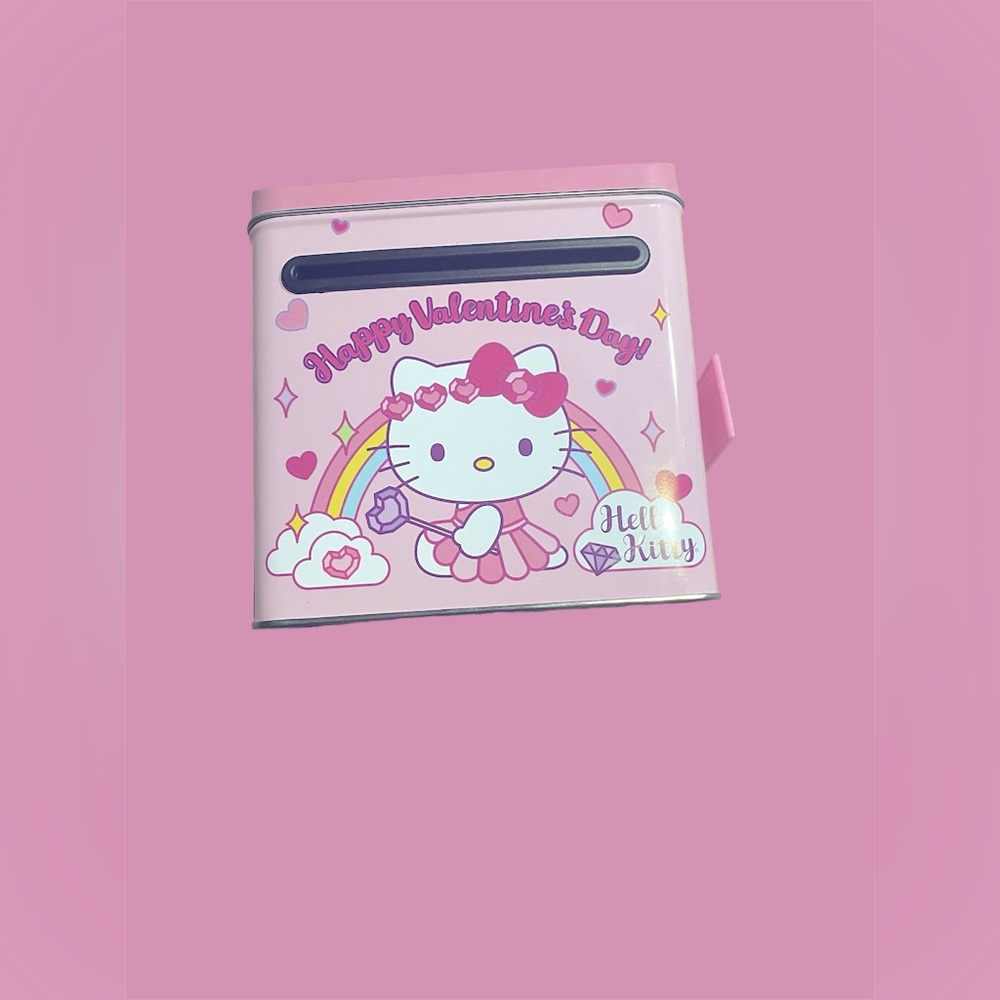 Hello, Kitty mailbox